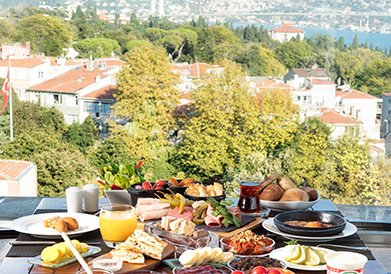  Pazar Günleri Kahvaltımız Conrad Istanbul Bosphorus’tan!